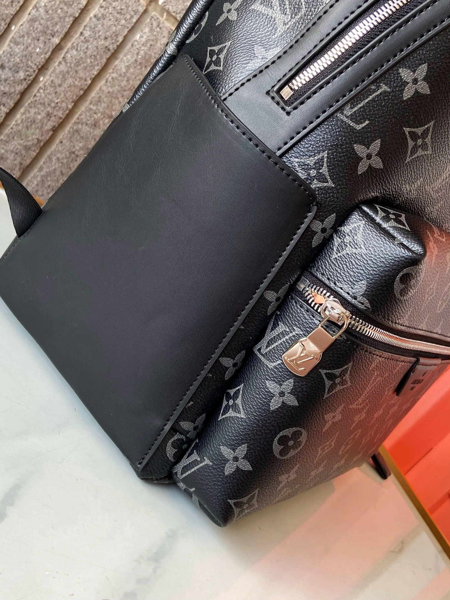 Louis Vuitton LV AAA Man Backpacks Durable 1808