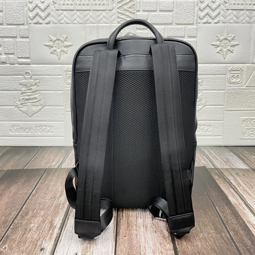 Louis Vuitton LV AAA Man Backpacks Durable 5120