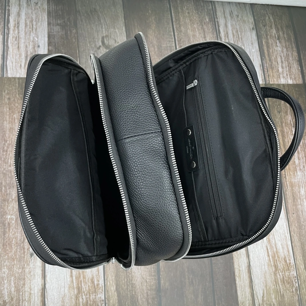 Louis Vuitton LV AAA Man Backpacks Durable 5120