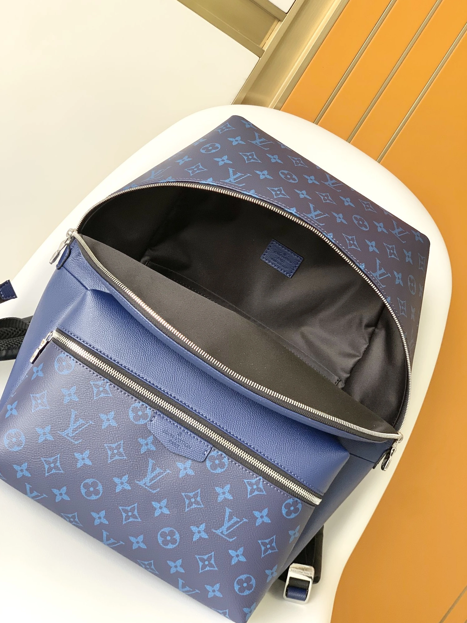 Louis Vuitton LV AAA Man Backpacks EasyMatch 1227