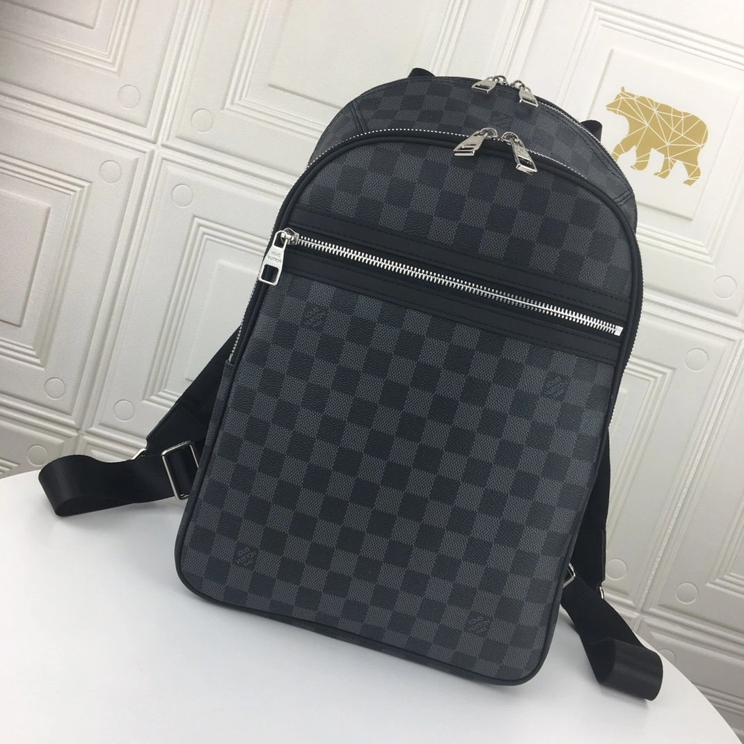 Louis Vuitton LV AAA Man Backpacks For Men Unique 6102