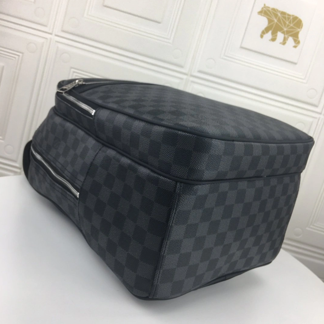 Louis Vuitton LV AAA Man Backpacks For Men Unique 6102
