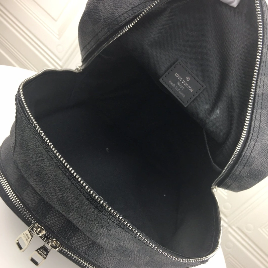 Louis Vuitton LV AAA Man Backpacks For Men Unique 6102