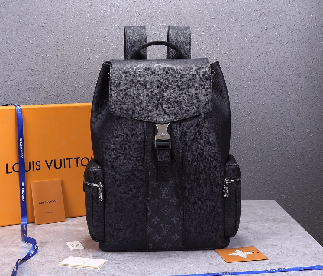 Louis Vuitton LV AAA Man Backpacks GoAnywhere 5392