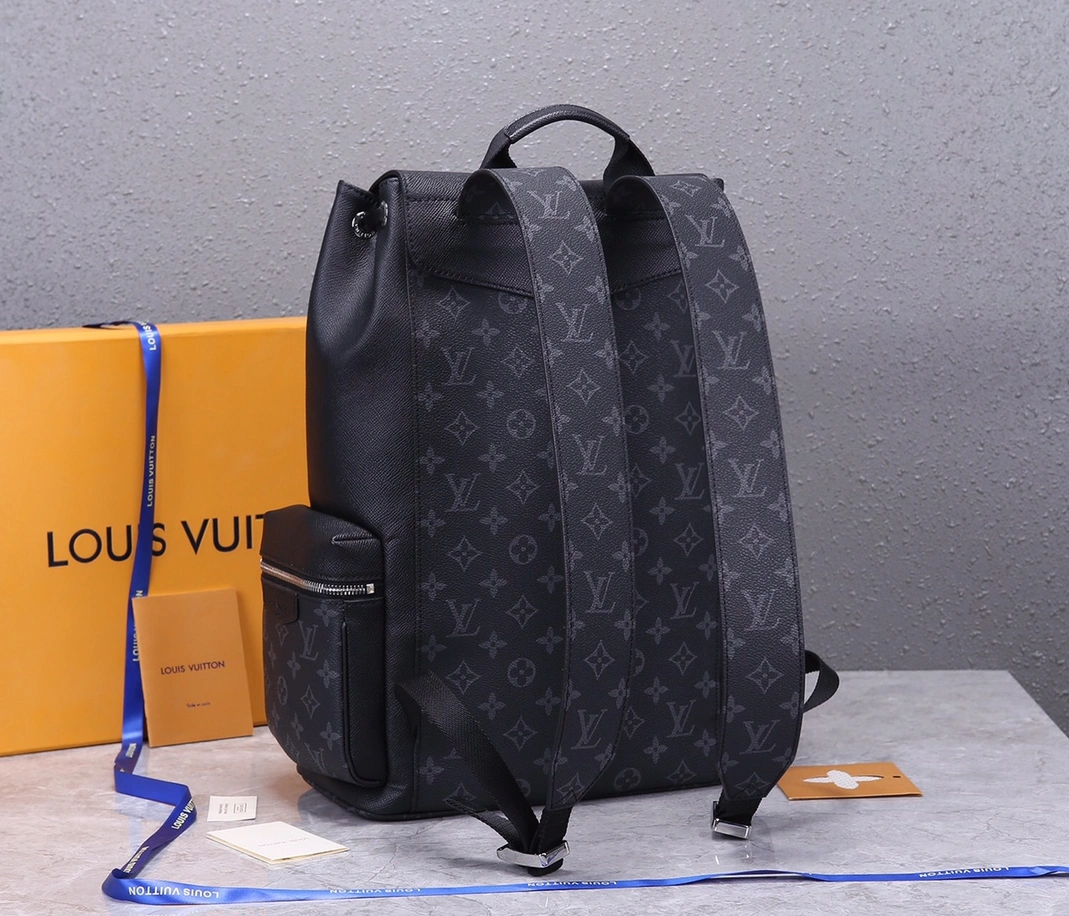 Louis Vuitton LV AAA Man Backpacks GoAnywhere 5392