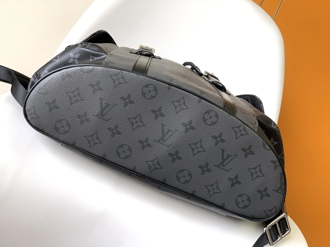 Louis Vuitton LV AAA Man Backpacks GoodFit 5233