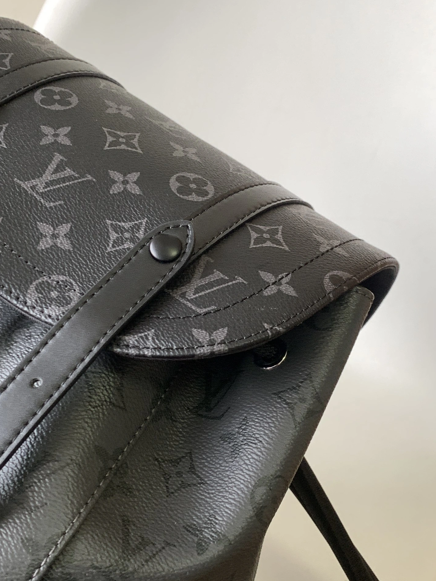 Louis Vuitton LV AAA Man Backpacks GoodFit 5233
