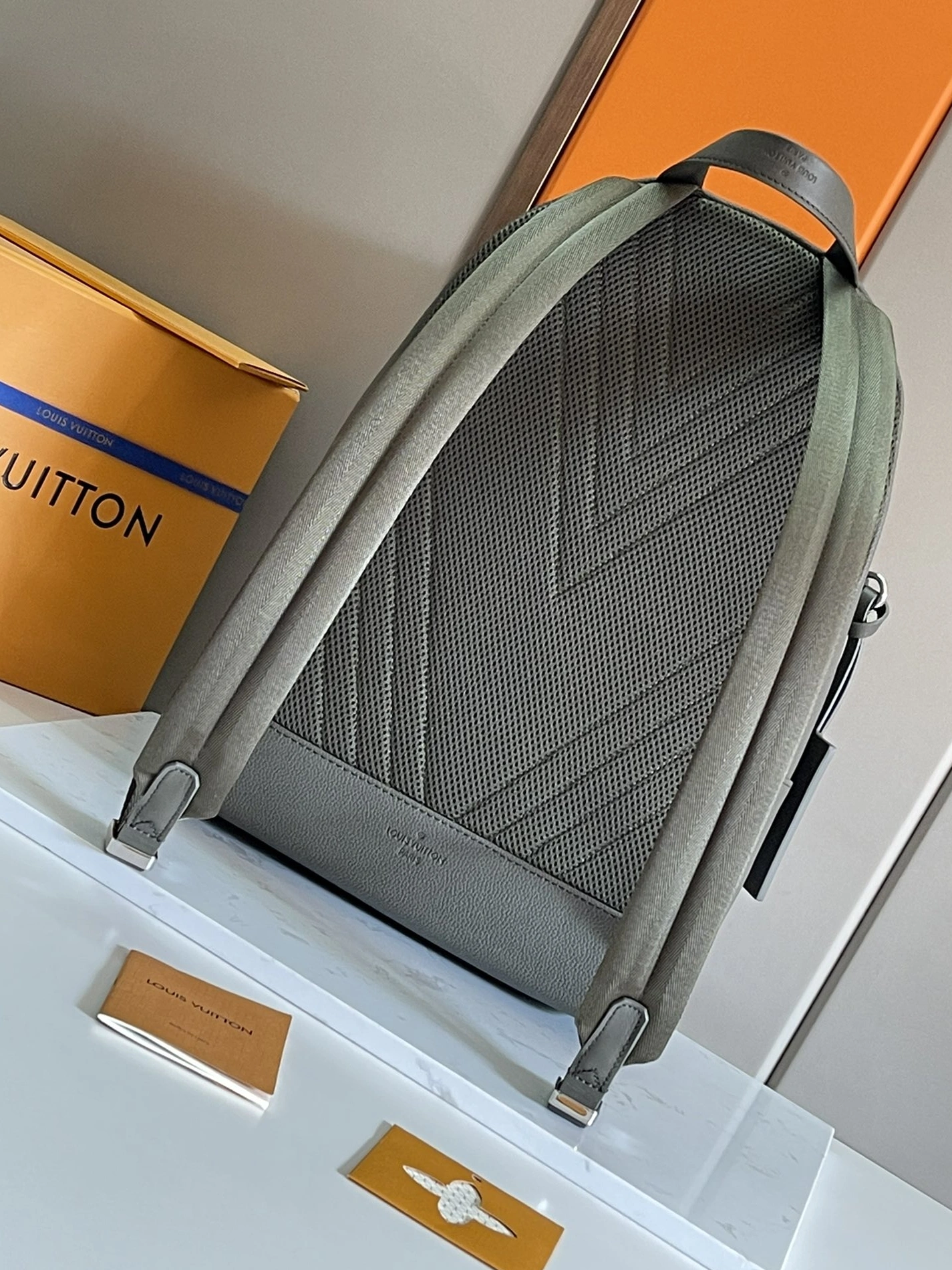 Louis Vuitton LV AAA Man Backpacks GoodFit 6253