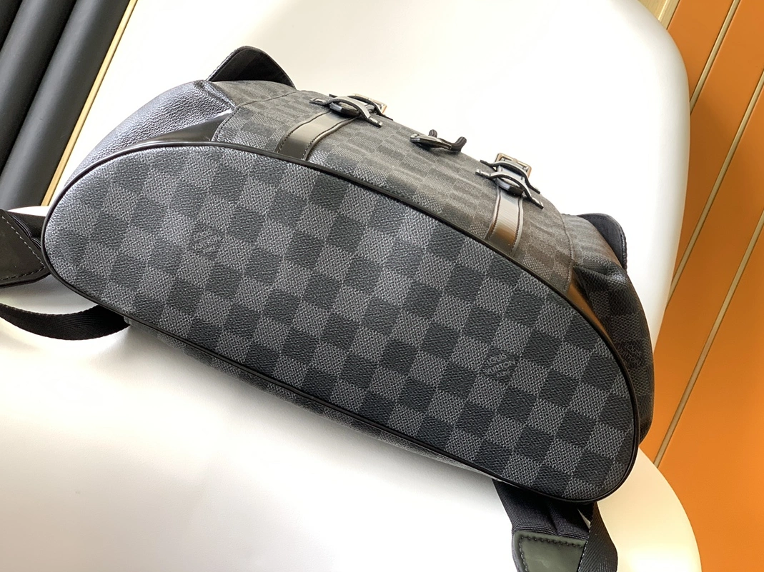 Louis Vuitton LV AAA Man Backpacks Modern 1250