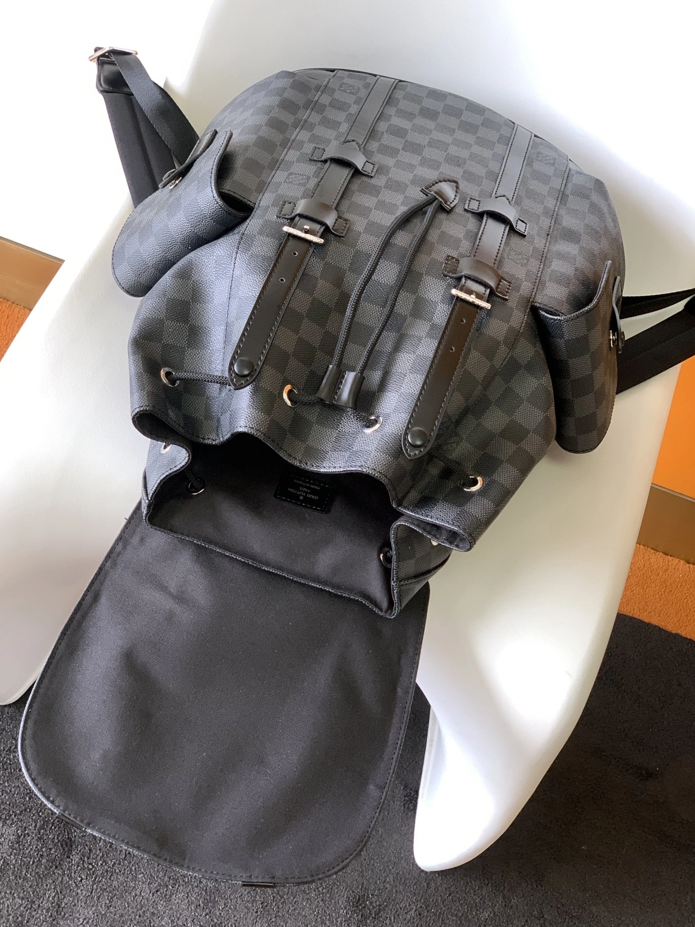 Louis Vuitton LV AAA Man Backpacks Modern 1250
