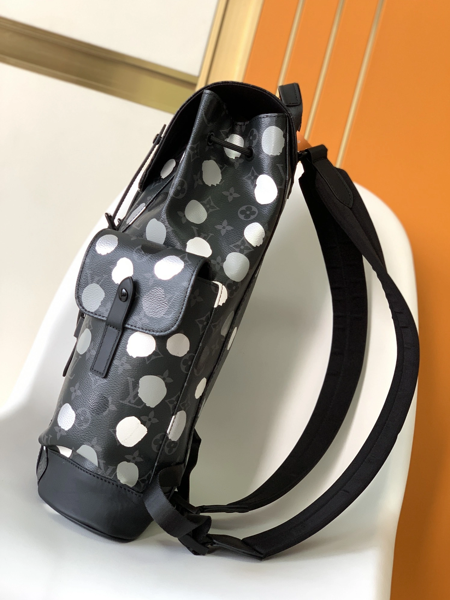 Louis Vuitton LV AAA Man Backpacks Modern 2084