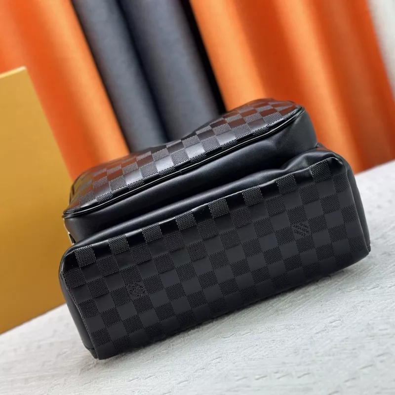 Louis Vuitton LV AAA Man Backpacks ModernLook 1697