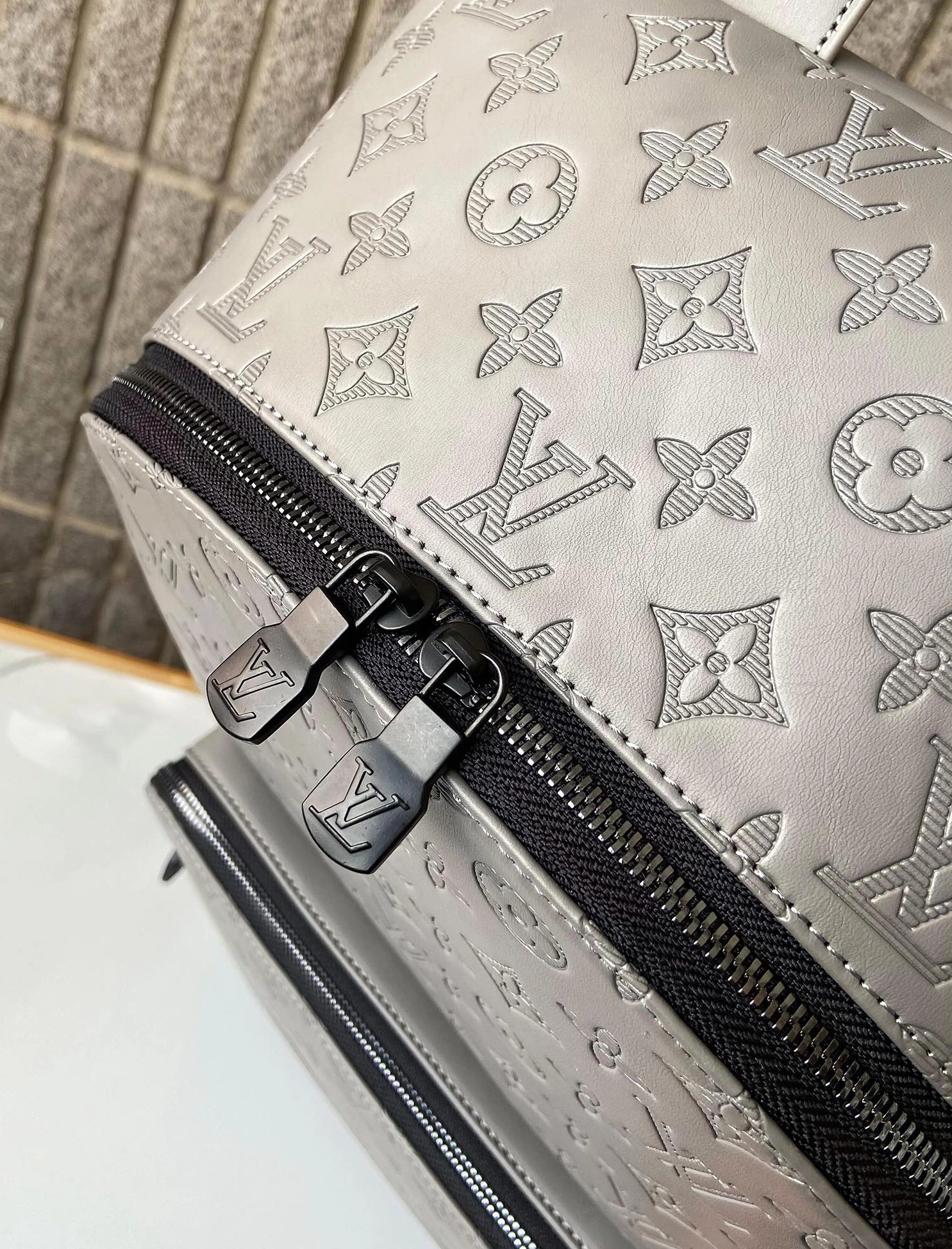 Louis Vuitton LV AAA Man Backpacks Popular 229