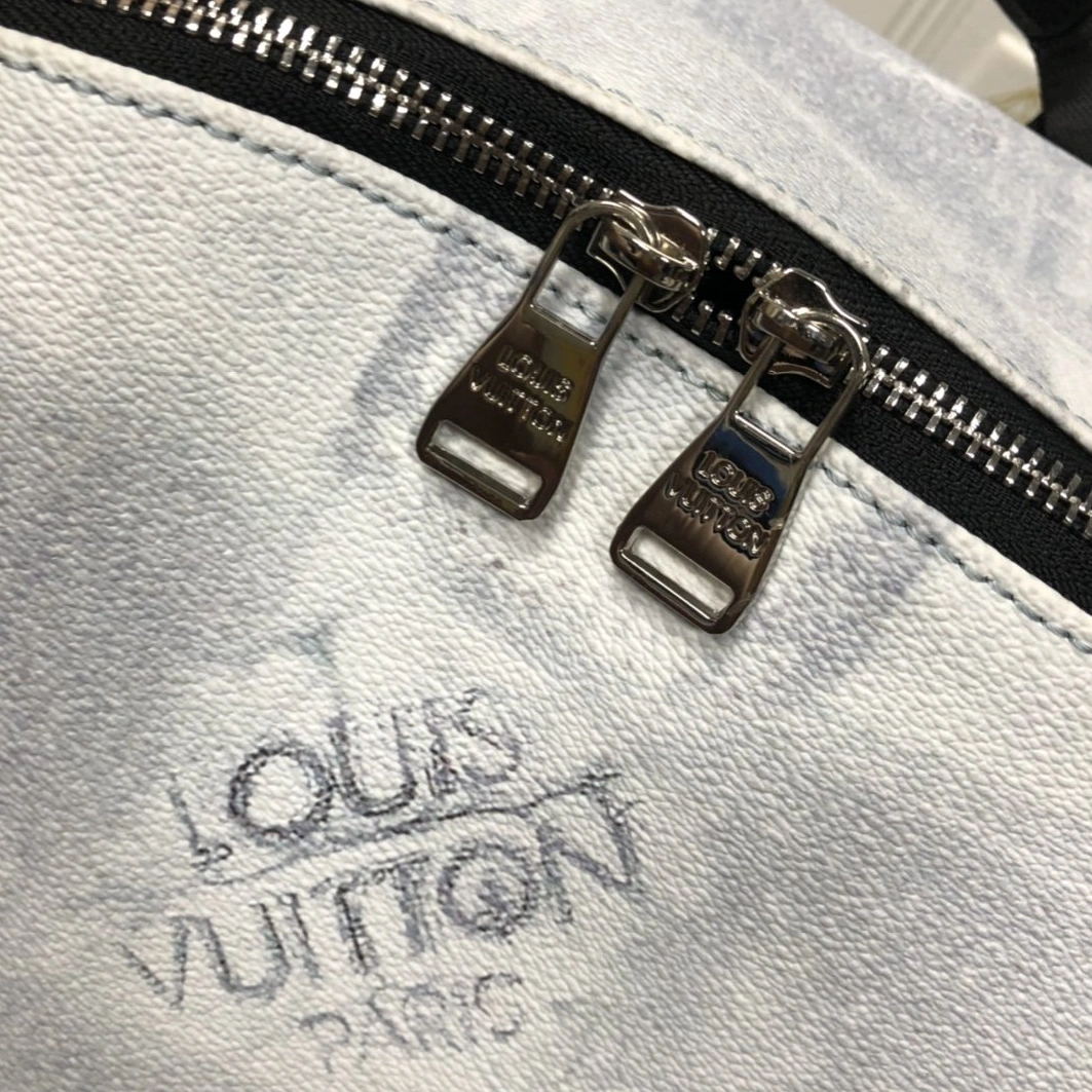 Louis Vuitton LV AAA Man Backpacks Reliable 8675