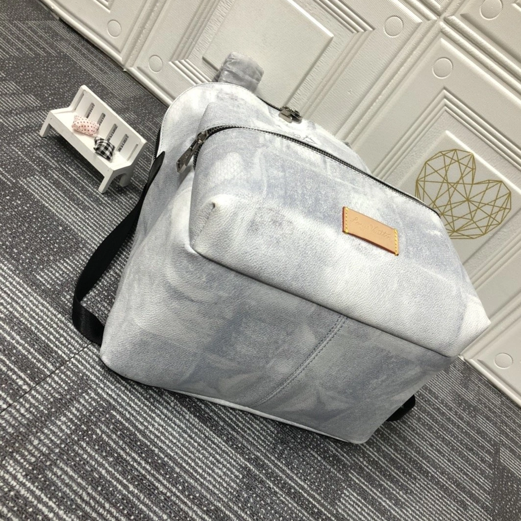 Louis Vuitton LV AAA Man Backpacks Reliable 8675
