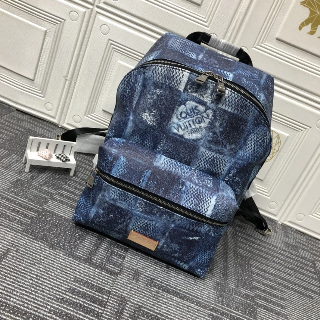 Louis Vuitton LV AAA Man Backpacks SmartChoice 4123