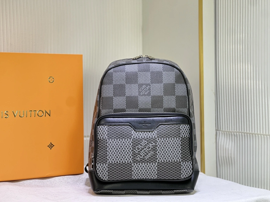 Louis Vuitton LV AAA Man Backpacks Soft 6299