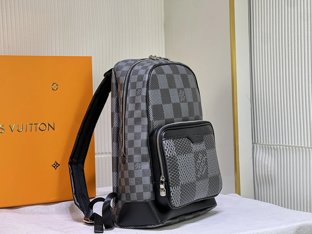 Louis Vuitton LV AAA Man Backpacks Soft 6299