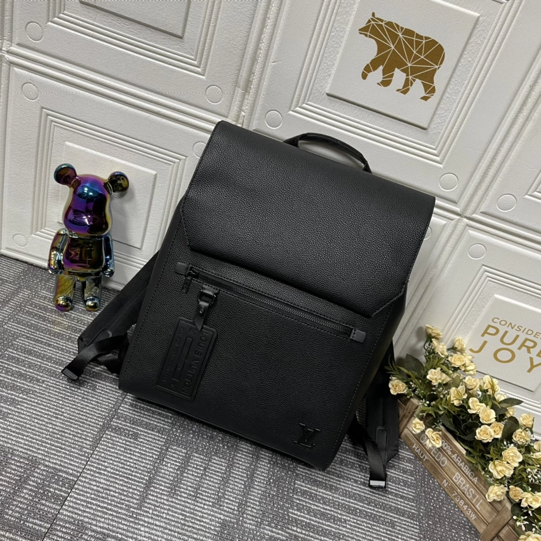 Louis Vuitton LV AAA Man Backpacks Soft 657