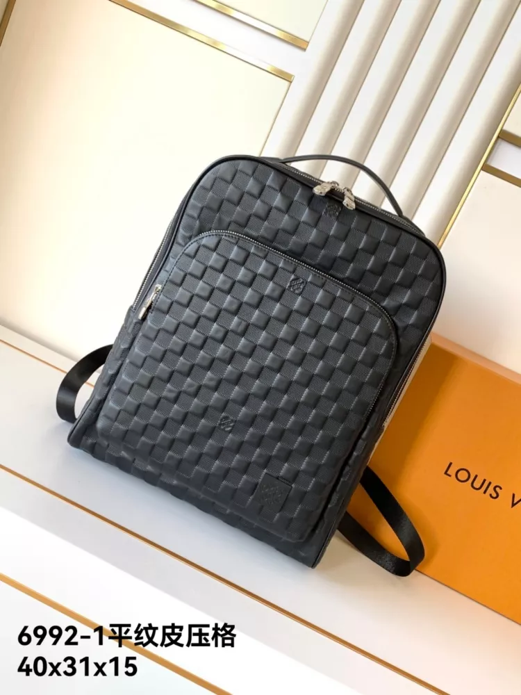 Louis Vuitton LV AAA Man Backpacks Sophisticated 7169