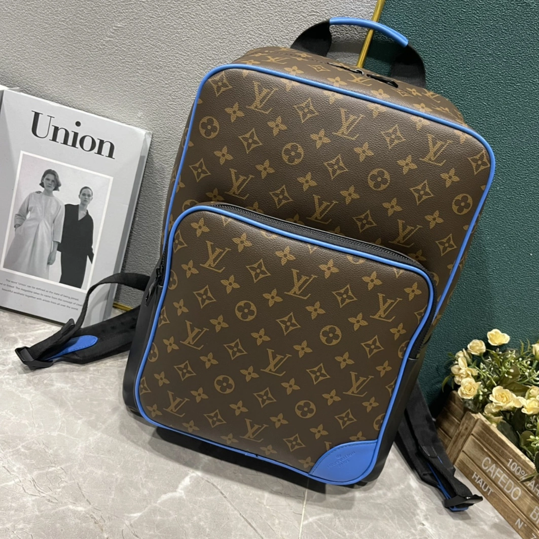 Louis Vuitton LV AAA Man Backpacks StreetReady 6390