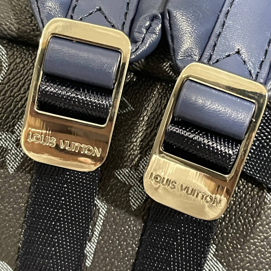Louis Vuitton LV AAA Man Backpacks Stylish 2091