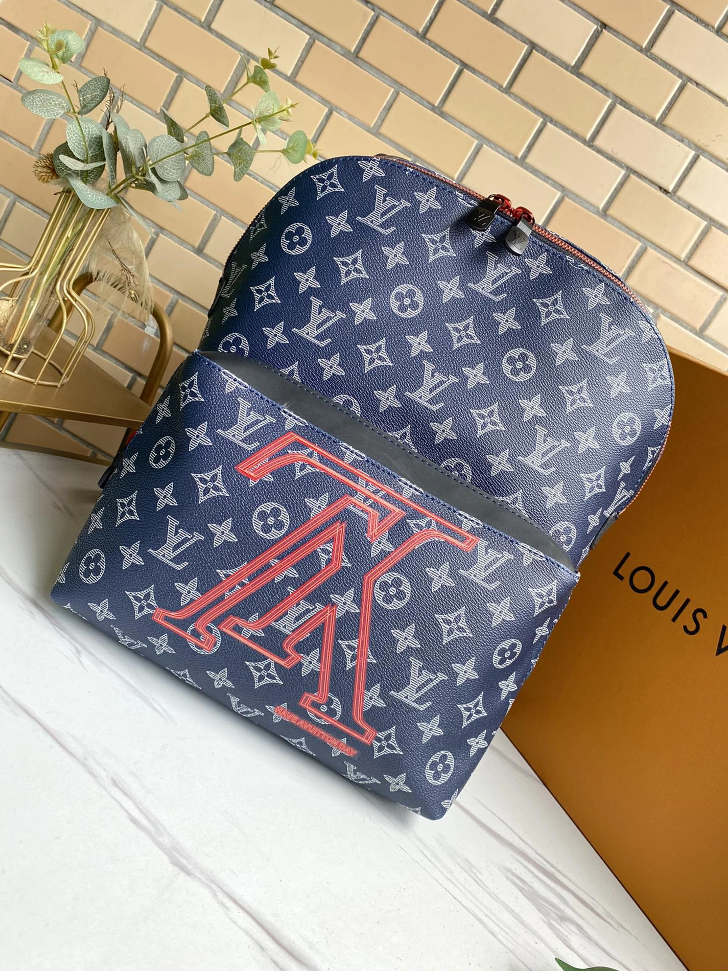 Louis Vuitton LV AAA Man Backpacks UrbanStyle 7366