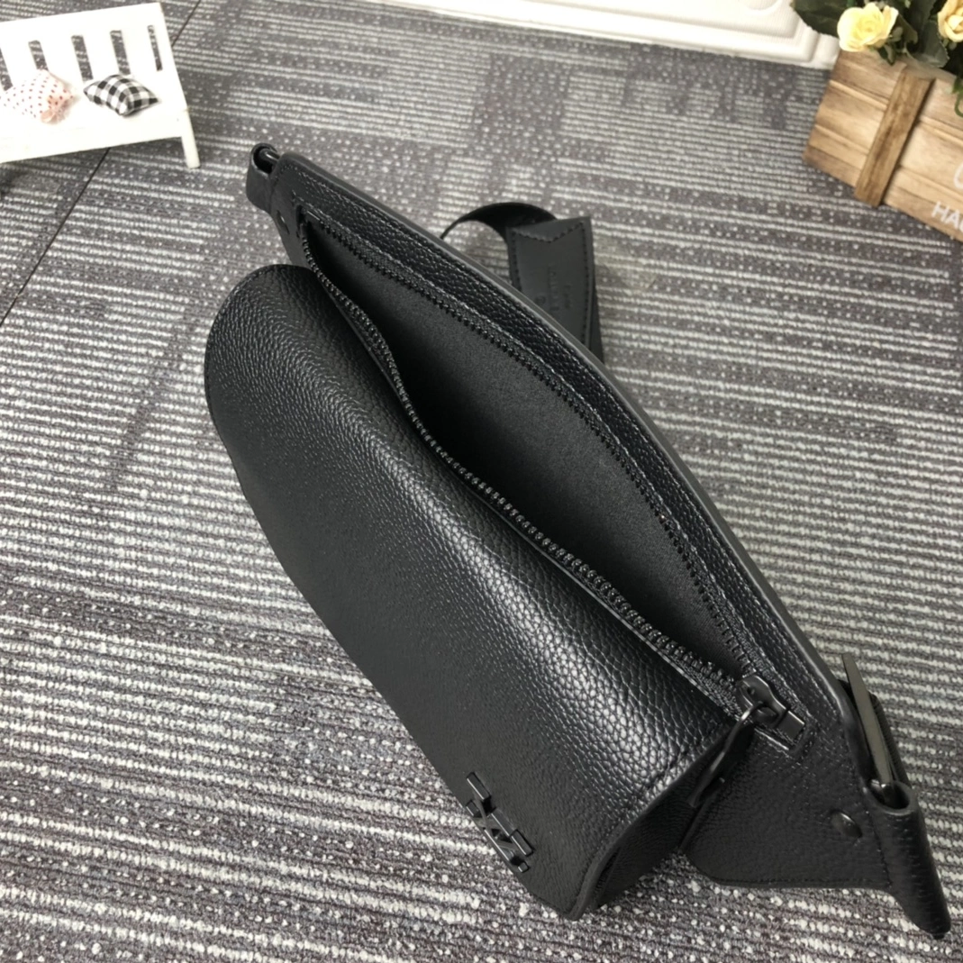 Louis Vuitton LV AAA Man Pockets Lightweight 2863