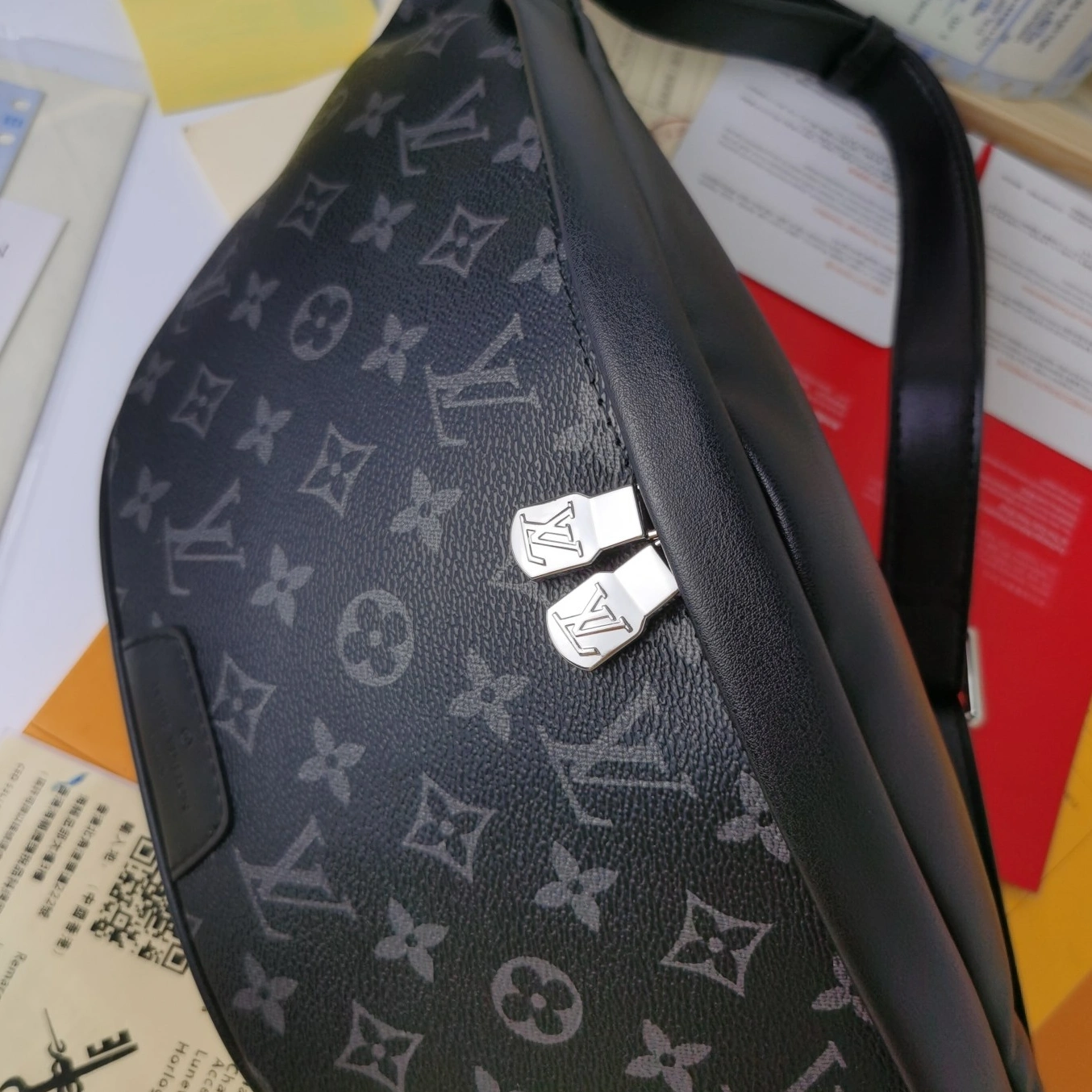 Louis Vuitton LV AAA Man Pockets Timeless 7653