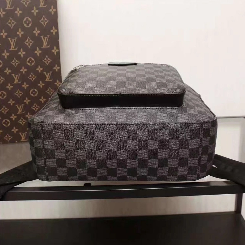 Louis Vuitton LV AAA Quality Backpacks Bright 8421