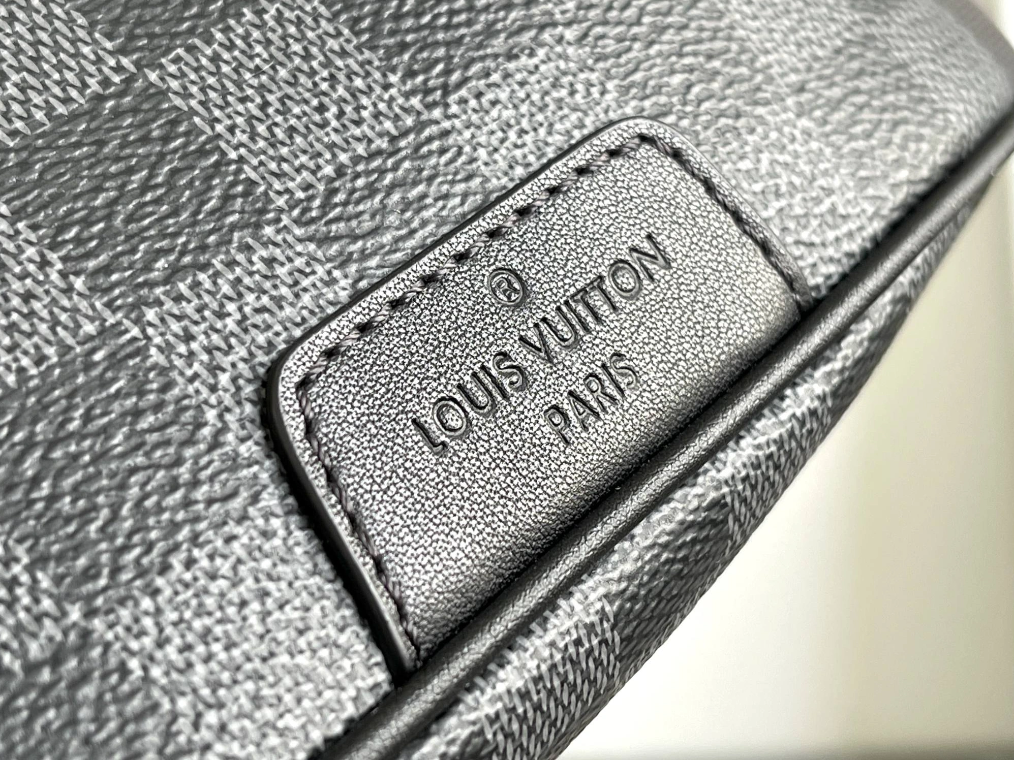 Louis Vuitton LV AAA Quality Belt Bags Efficient 1232