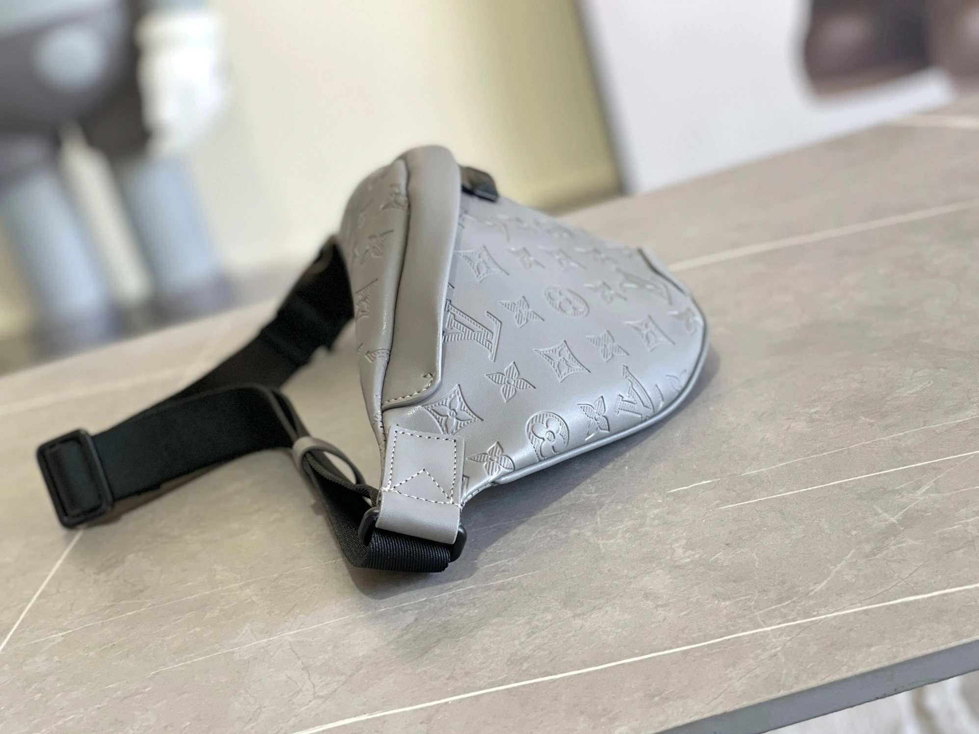 Louis Vuitton LV AAA Quality Belt Bags EyeCatching 860