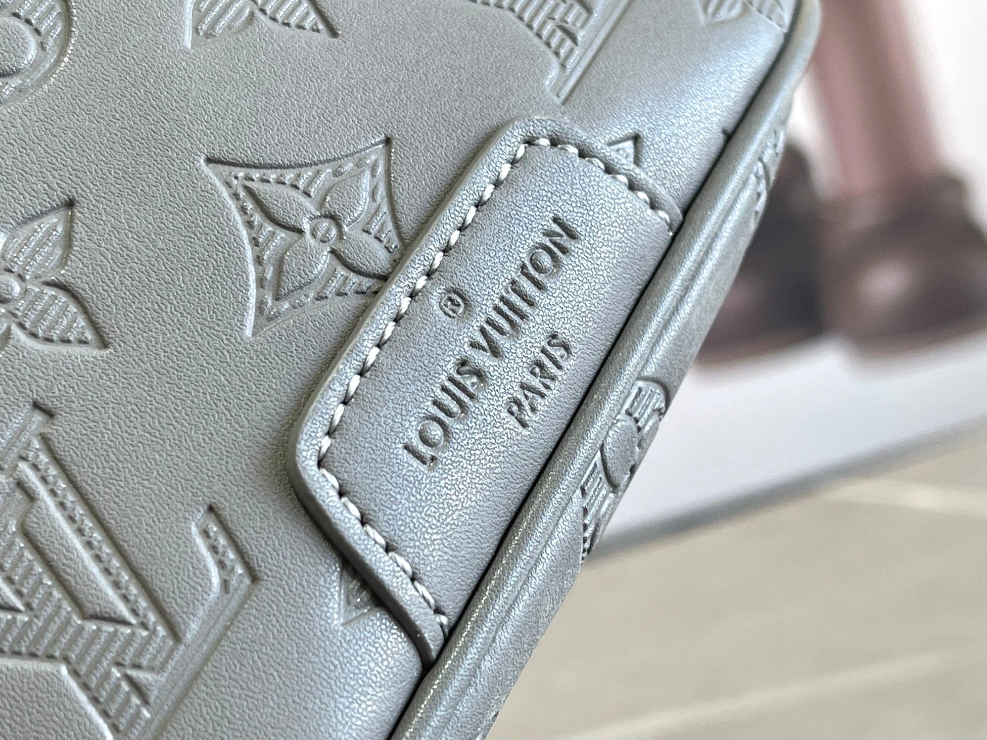 Louis Vuitton LV AAA Quality Belt Bags EyeCatching 860