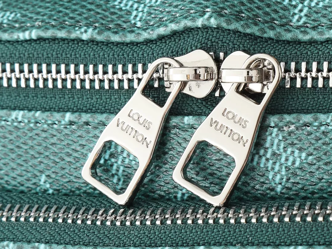 Louis Vuitton LV AAA Quality Belt Bags For Unisex AllSeason 3548