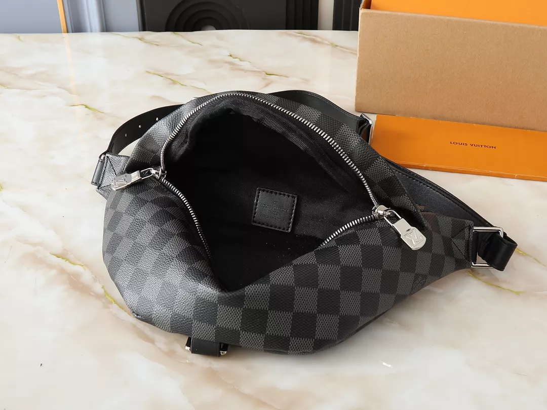 Louis Vuitton LV AAA Quality Belt Bags For Unisex Classic 6367