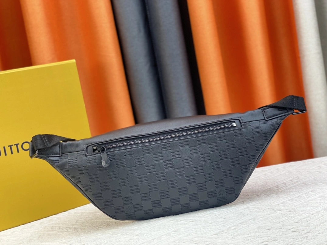 Louis Vuitton LV AAA Quality Belt Bags For Unisex Fashionable 3059