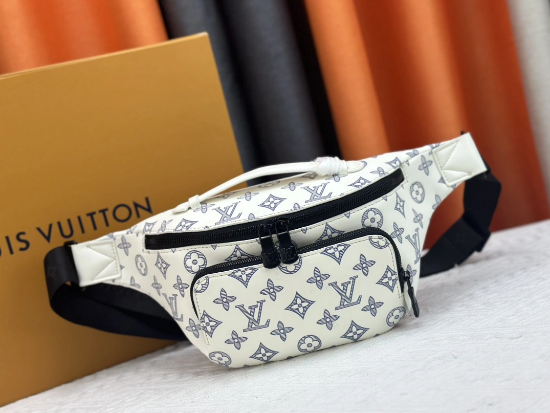 Louis Vuitton LV AAA Quality Belt Bags For Unisex GoodFit 7132