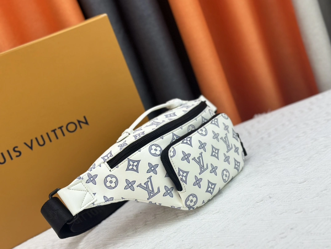 Louis Vuitton LV AAA Quality Belt Bags For Unisex GoodFit 7132