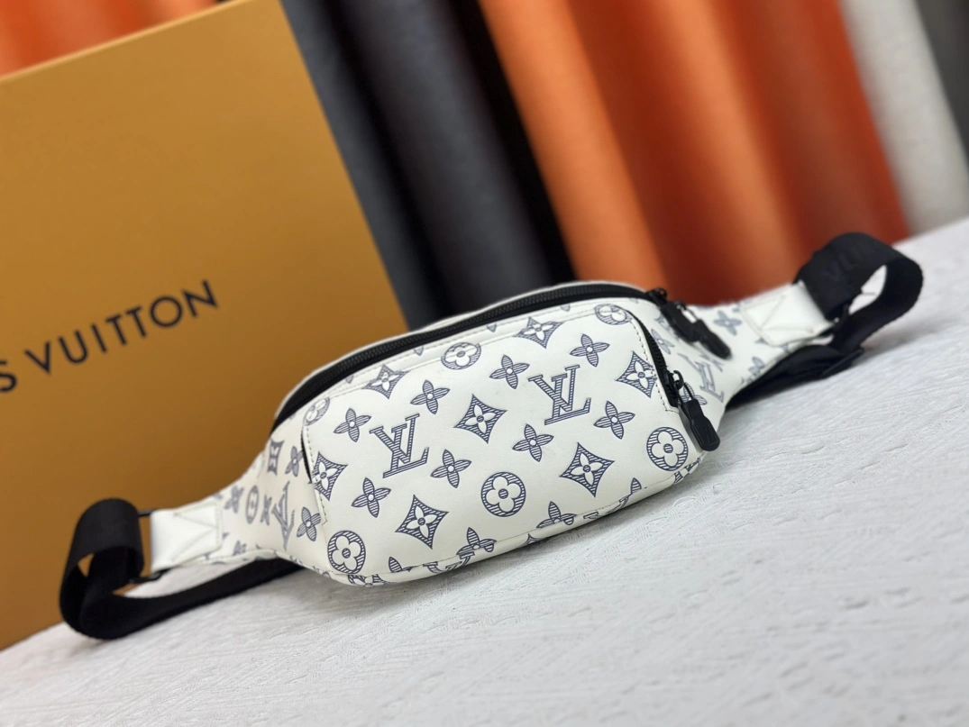 Louis Vuitton LV AAA Quality Belt Bags For Unisex GoodFit 7132