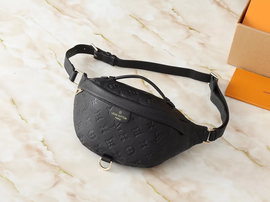 Louis Vuitton LV AAA Quality Belt Bags For Unisex Refined 2093