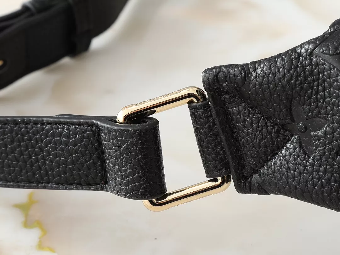 Louis Vuitton LV AAA Quality Belt Bags For Unisex Refined 2093