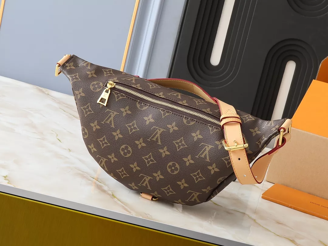 Louis Vuitton LV AAA Quality Belt Bags For Unisex Timeless 7908
