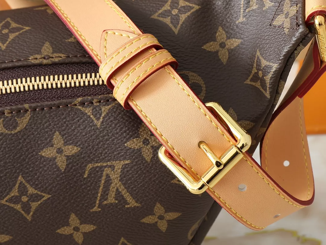 Louis Vuitton LV AAA Quality Belt Bags For Unisex Timeless 7908