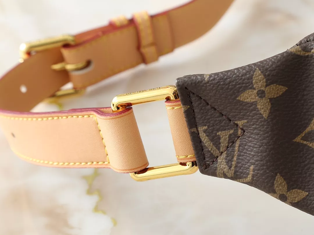 Louis Vuitton LV AAA Quality Belt Bags For Unisex Timeless 7908