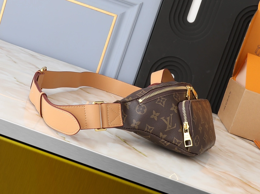 Louis Vuitton LV AAA Quality Belt Bags For Women Bold 6772