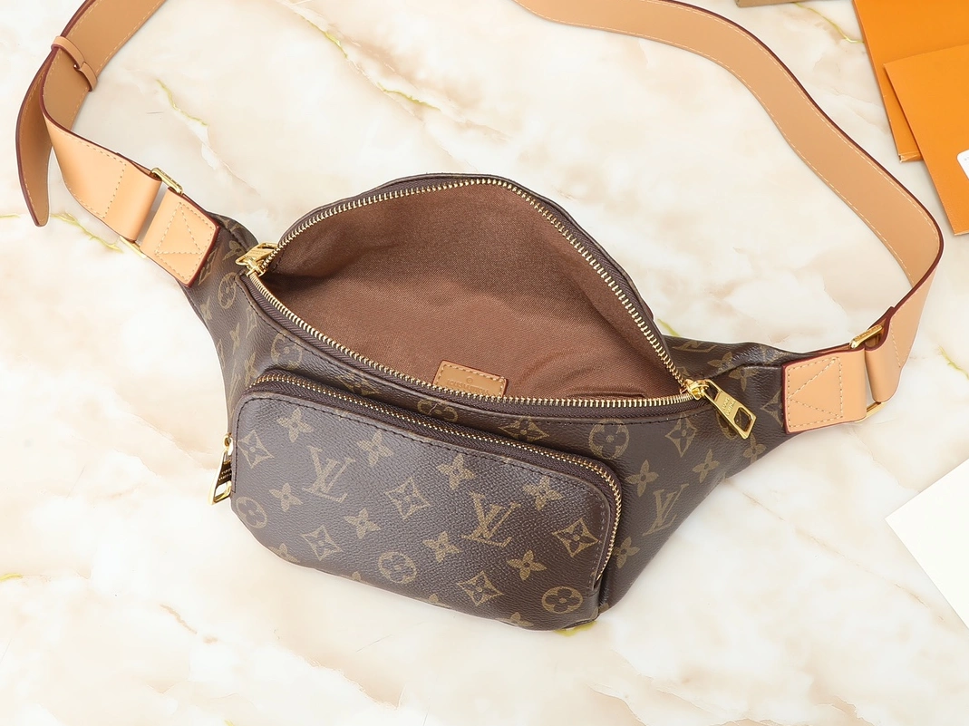 Louis Vuitton LV AAA Quality Belt Bags For Women Bold 6772