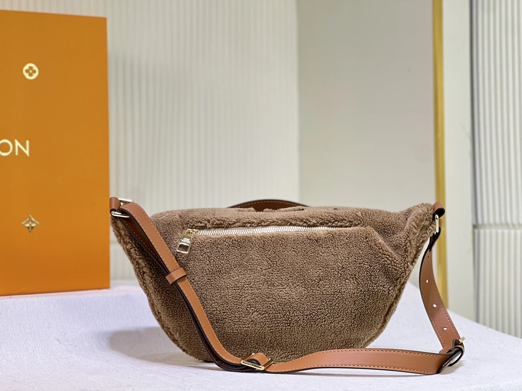 Louis Vuitton LV AAA Quality Belt Bags For Women Durable 1849
