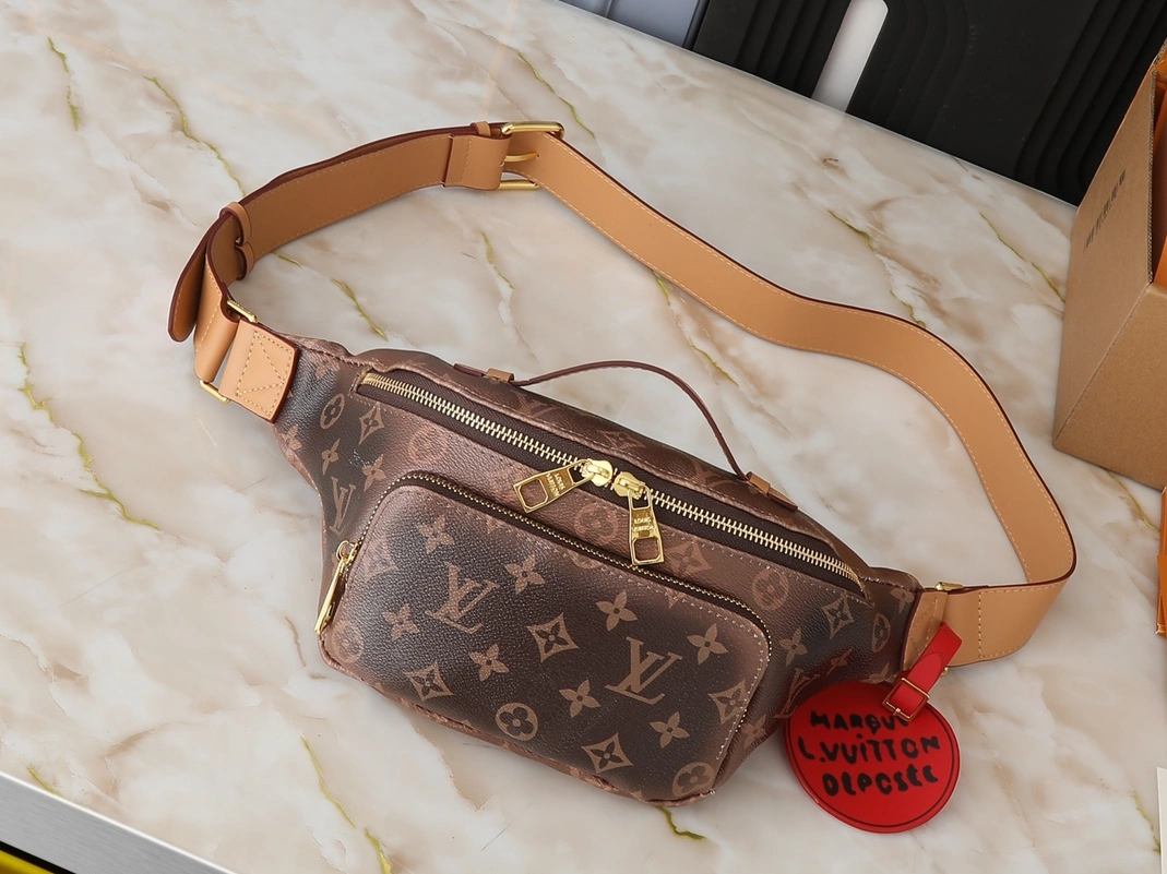 Louis Vuitton LV AAA Quality Belt Bags For Women Vibrant 1410