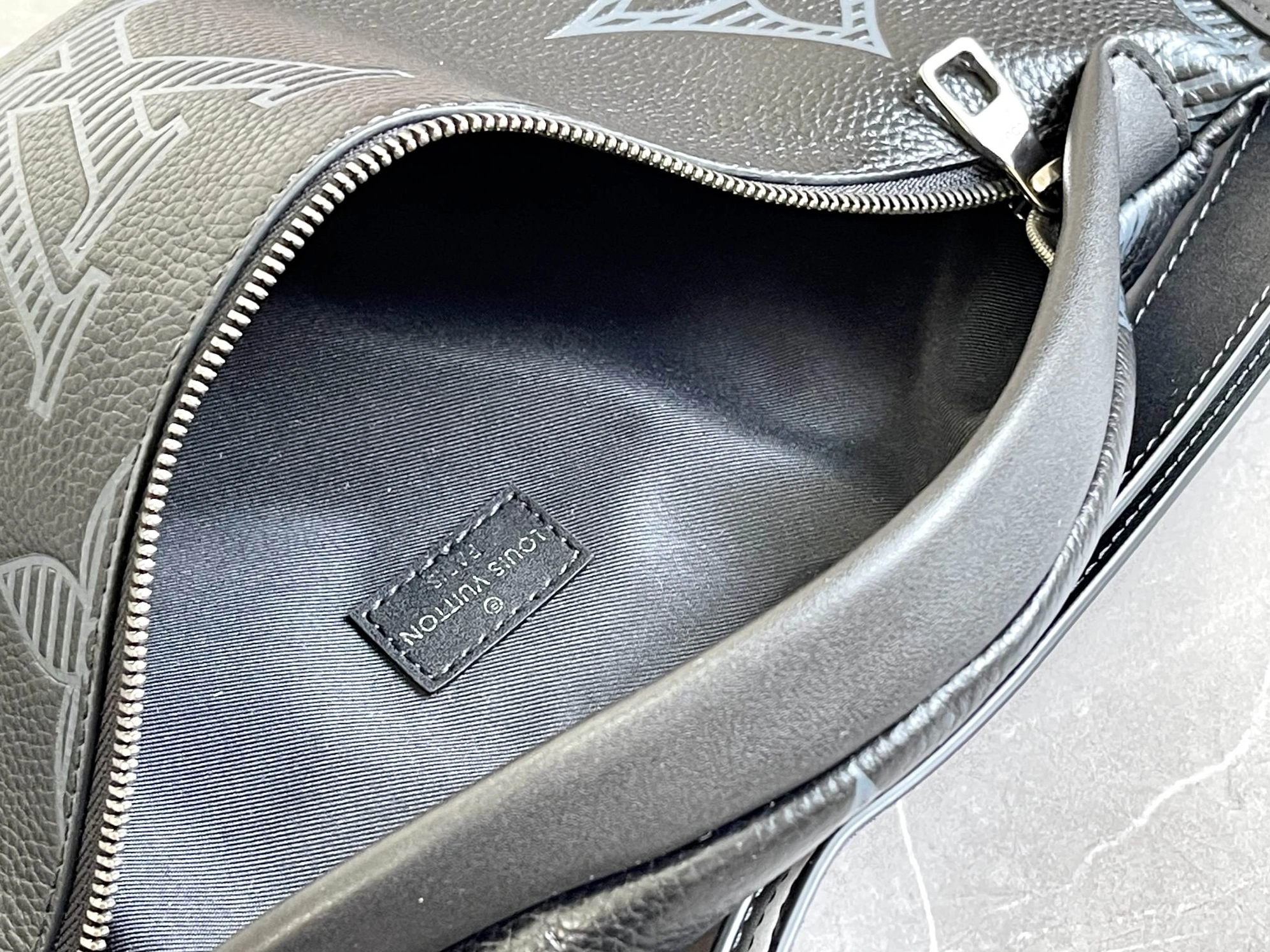 Louis Vuitton LV AAA Quality Belt Bags Modern 9647
