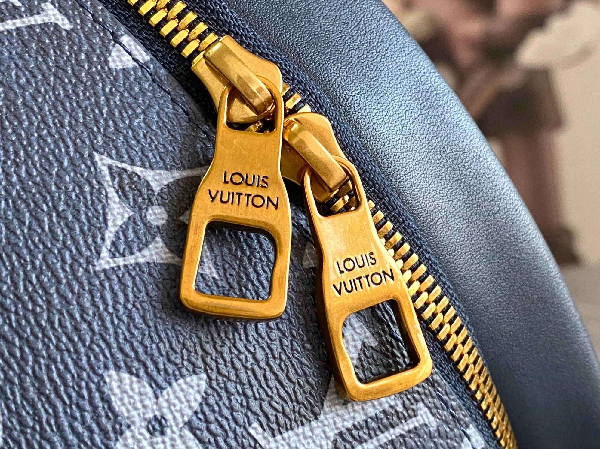 Louis Vuitton LV AAA Quality Belt Bags Popular 4842